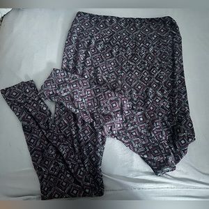LuLaRoe leggings- One size